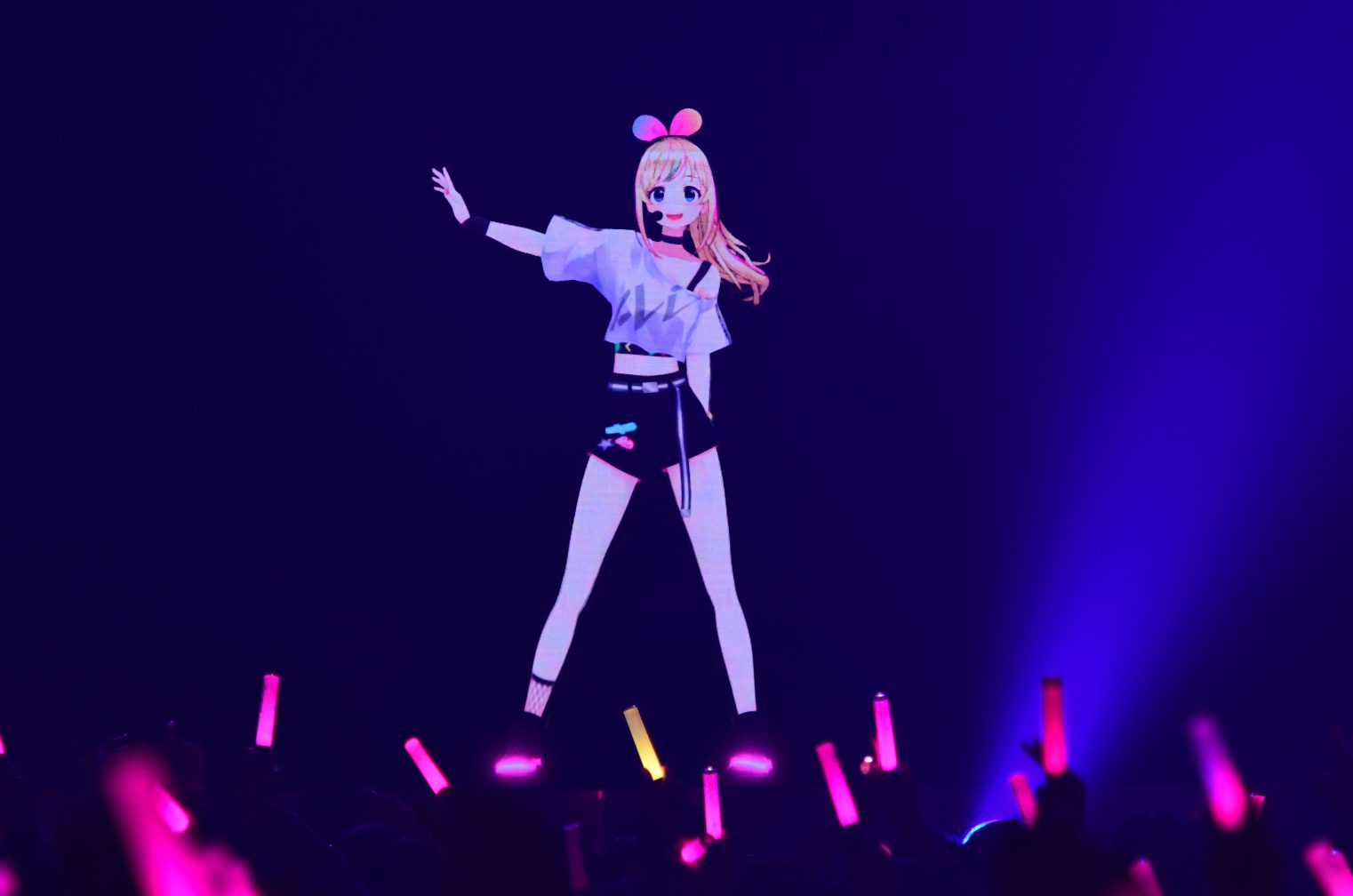 令和のアイドルはバーチャル?「VTuber」とは何か