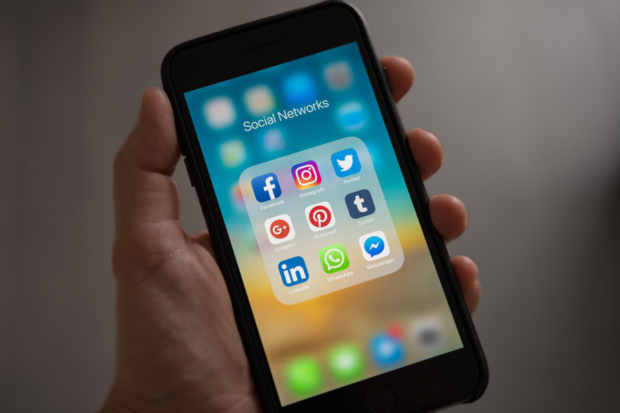 YouTube、Instagram、Facebook、Twitterー動画広告に最適なのはどれ?